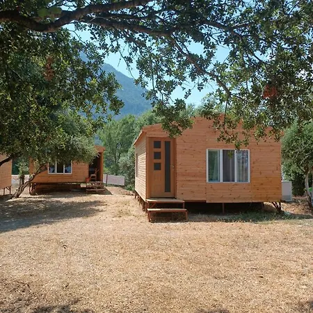 Campismo de Luxo Es&es Camping Ve Bungalov *